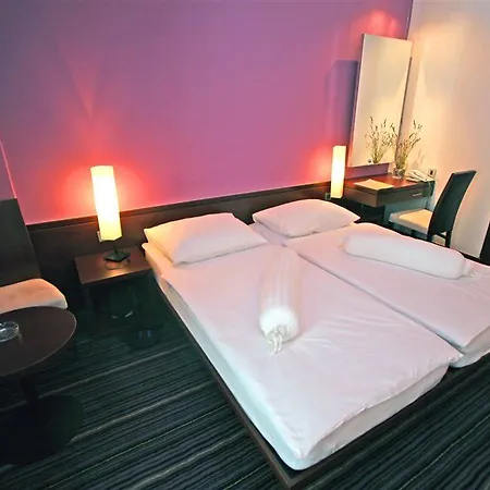 Hotel Ilirija Adriatic 3*