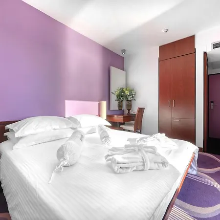 Ilirija Adriatic 酒店 比奥格勒·纳·莫鲁