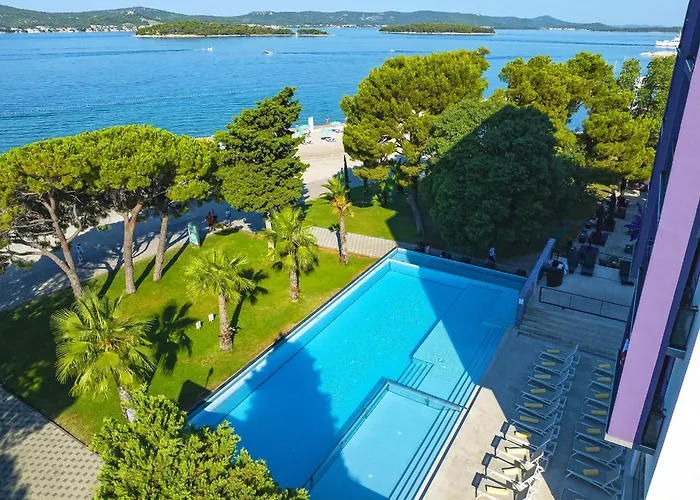 Ilirija Adriatic 3* Биоград-на-Мору