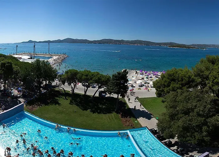 Отель Ilirija Adriatic Биоград-на-Мору